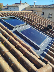 Photo de galerie - Pose de velux et réparation de toiture