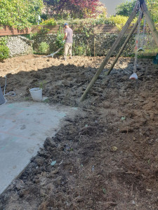 Photo de galerie - Retourner la terre sur toute la parcelle...