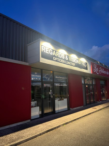 Photo de galerie - Projecteur enseigne 