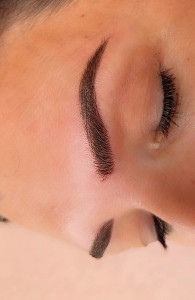 Photo de galerie - Microblanding effet naturel et couleur naturel 