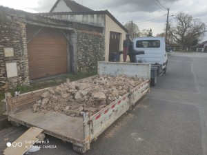 Photo de galerie - Benne de 4m3 pour débarras de gravats et terre