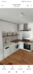 Photo de galerie - Montage d'une cuisine complète sur Annemasse, avec découpe de plans de travail, finitions pour s'adapter au meuble évier existant.