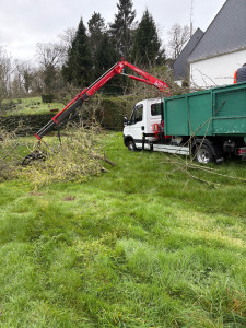 Photo de galerie - évacuation des déchets avec grue 