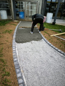 Photo de galerie - Réalisation d une allée en béton poreux 