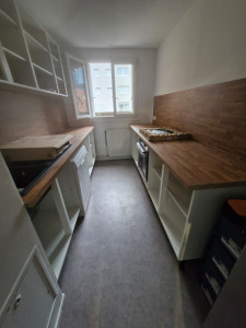 Photo de galerie - Montage cuisine marque Brico dépôt. 
