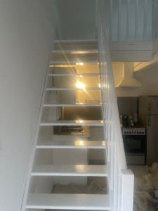 Photo de galerie - Ponçage est peinture des escaliers 