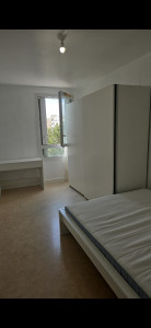 Photo de galerie -  fibre et  peinture plus meubles 