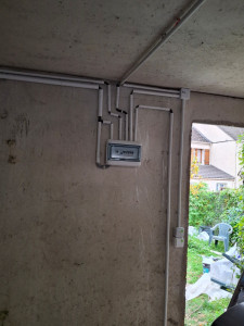 Photo de galerie - Faire la distribution électrique  dans un garage  avec tubero  paris