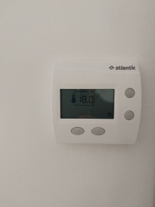 Photo de galerie - Pose thermostat d’ambiance 