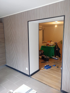 Photo de galerie - Installation du papier peint 