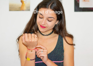 Photo de galerie - Photo portrait, photo modèle, mise en scène, prestation en toute confiance avec une femme, des fille pour des filles.