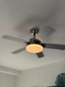 Photo de galerie - Montage d’un ventilateur de plafond sur plaque de plâtre