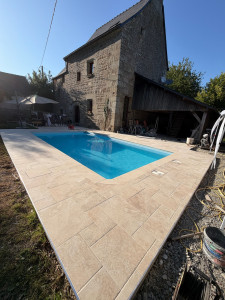 Photo de galerie - Carrelage multi-format imitation travertin 