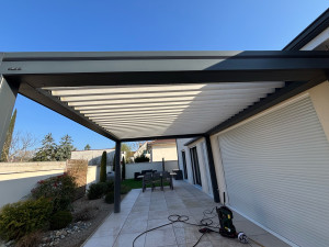 Photo de galerie - Pergolas bioclimatique 