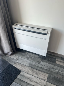 Photo de galerie - Console, basse intérieure, climatisation