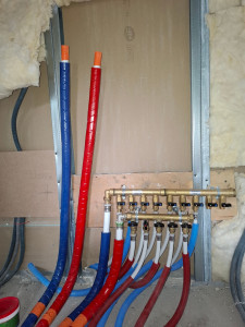 Photo de galerie - Installation de nourrice alim pour les planches les chauffant 