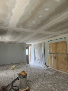 Photo de galerie - Bande plafond + ponçage