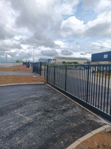 Photo de galerie - Aménagement de clôture et portails d'une nouvelle déchetterie 
