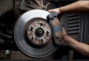 Photo de galerie - Je suis mécanicien et je mets a profit mes services 