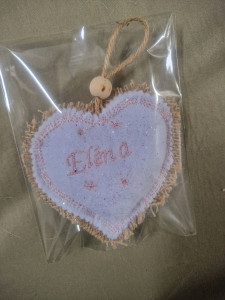 Photo de galerie - Petit coeur de noel personnalisé realisé par mes soins ?