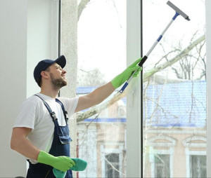 Photo de galerie - Bonjour je propose mes services de 
 l'entretien ménage et le nettoyage de Vitrerie.jai 5 ans d'expérience.