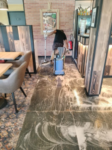 Photo de galerie - Avant le Nettoyage du Restaurant HIPPOPOTAMUS à l’intérieur 