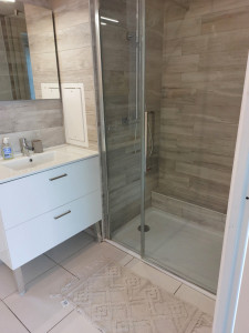 Photo de galerie - Nettoyage salle de bain