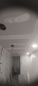 Photo de galerie - Pose de faux plafond avec installation de grand spot