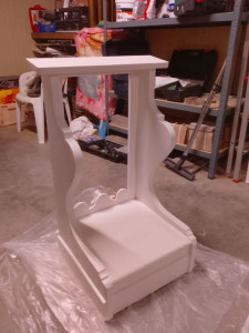 Photo de galerie - Restauration d'un petit meuble 