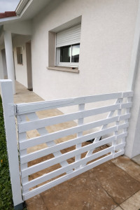 Photo de galerie - Portail fait à partir d’une palette 