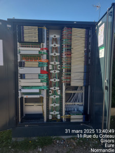 Photo de galerie - Armoire fibre optique 