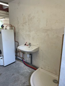 Photo de galerie - Installation sanitaire avec une chaudière au sol 