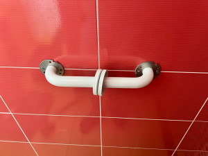 Photo de galerie - Installation barres douche 