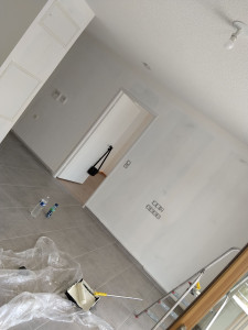 Photo de galerie - Avant peinture salon 