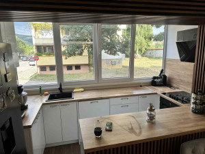 Photo de galerie - Bricolage et multi services