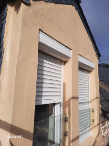 Photo de galerie - Après réparation et mise en peinture ( chantier visible rue du minio a larmor plage )