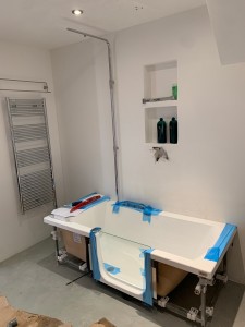 Photo de galerie - Démontage et Installation d’une baignoire chez un client 