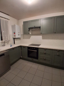 Photo de galerie - Pose d’une cuisine d’angle