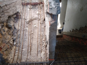 Photo de galerie - Escalier béton avant