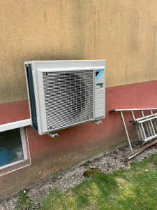 Photo de galerie - Pose mono-split Daikin 5 kw 