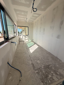 Photo de galerie - Pose de placo , et réalisation des bandes 
