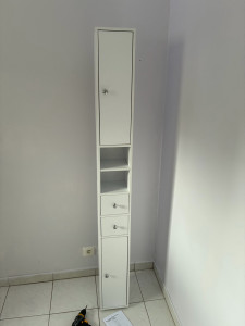 Photo de galerie - Petit meuble sale de bain 2 hauteur mètres 