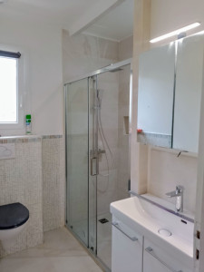 Photo de galerie - Après travaux de rénovation création d'une douche a l'italienne avec lavabo 