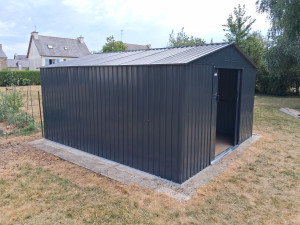 Photo de galerie - Abri de jardin métallique 

