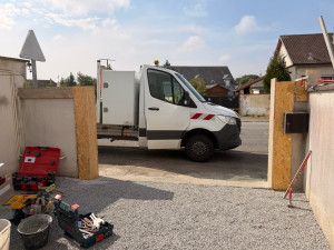 Photo de galerie - Réalisation d’un portail et gravillons 