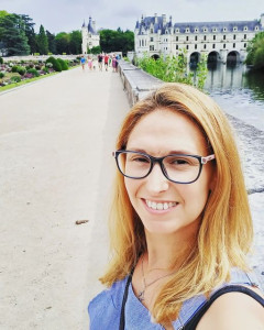 Photo de galerie - Enseignante au collège depuis plus de 10 ans