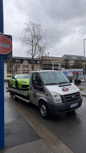 Photo de galerie - Remorquage & Dépannage 24h/24 – 7j/7 Intervention rapide, toutes distances. Transport de véhicules en toute sécurité. Disponible de jour comme de nuit. Contactez-moi pour un devis rapide.