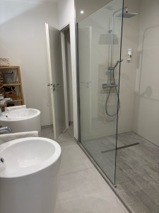 Photo de galerie - Salle de bain avant location 