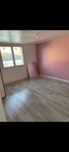 Photo de galerie - Rénovation d'une chambre avec la pose de parquet pvc.