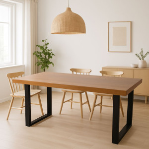 Photo de galerie - Table avec structure en acier soudée par mes soins,
plateau en chêne massif poncé et reverni